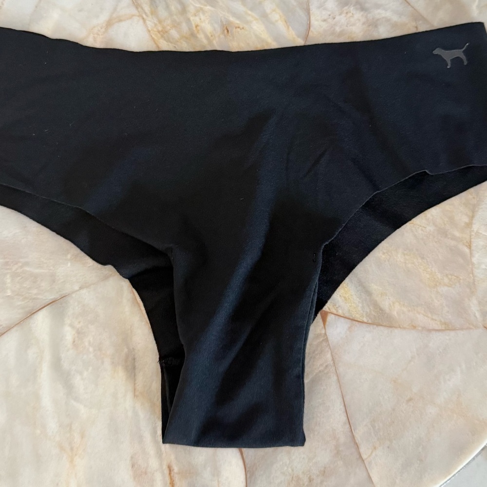 Victoria’s Secret PINK Thong Panty Satin Silky No Show Smooth XS
